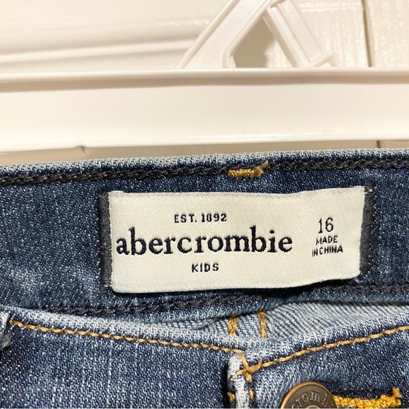 Abercrombie Kids Blue Jeans Size 16 - Picture 9 of 12